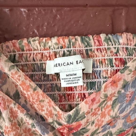 American Eagle Outfitters Ruched Bodice Puff SleeveFloral Blouse - Picture 2 of 6